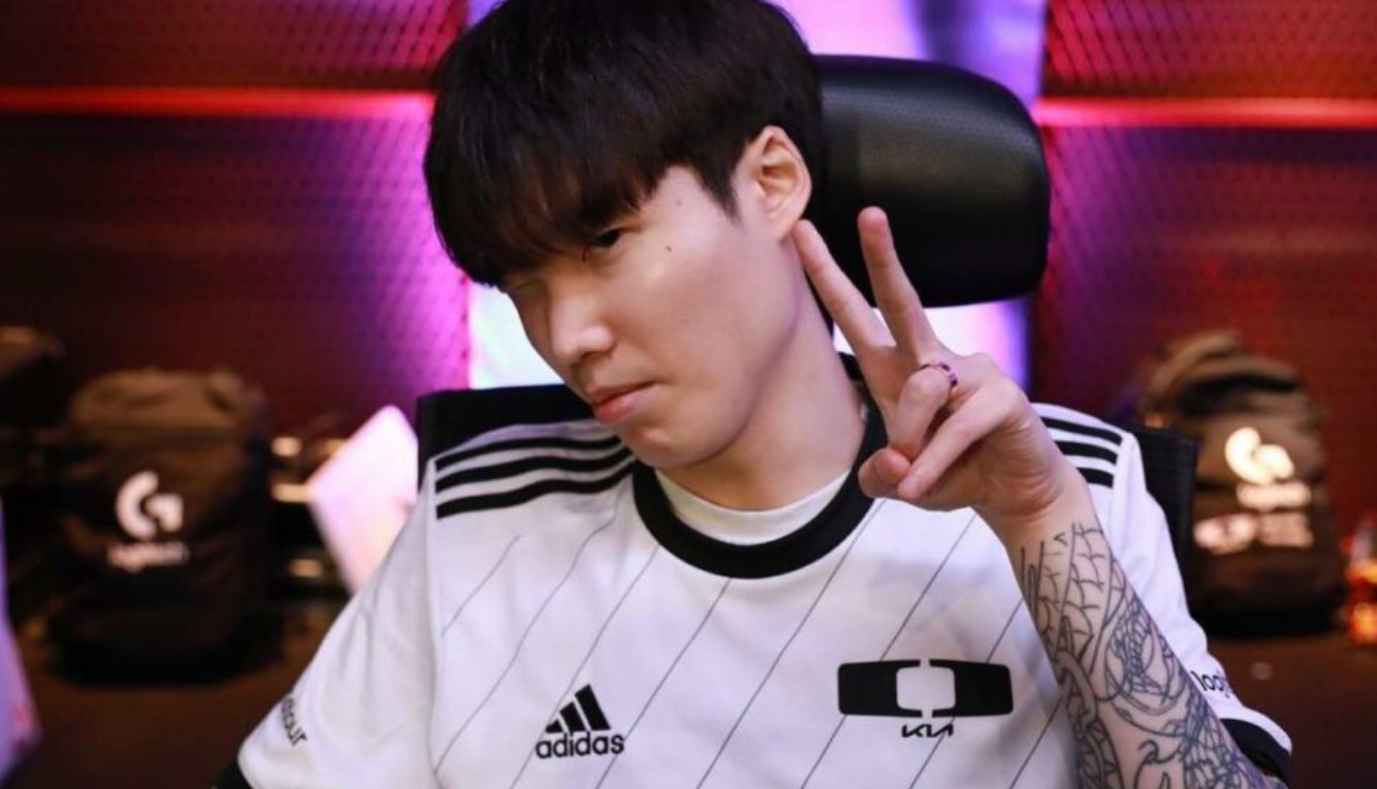 Nama pro player ML luar negeri yang jadi panutan dunia 2 Profil singkat dan prestasi para pemain bintang dunia ML.